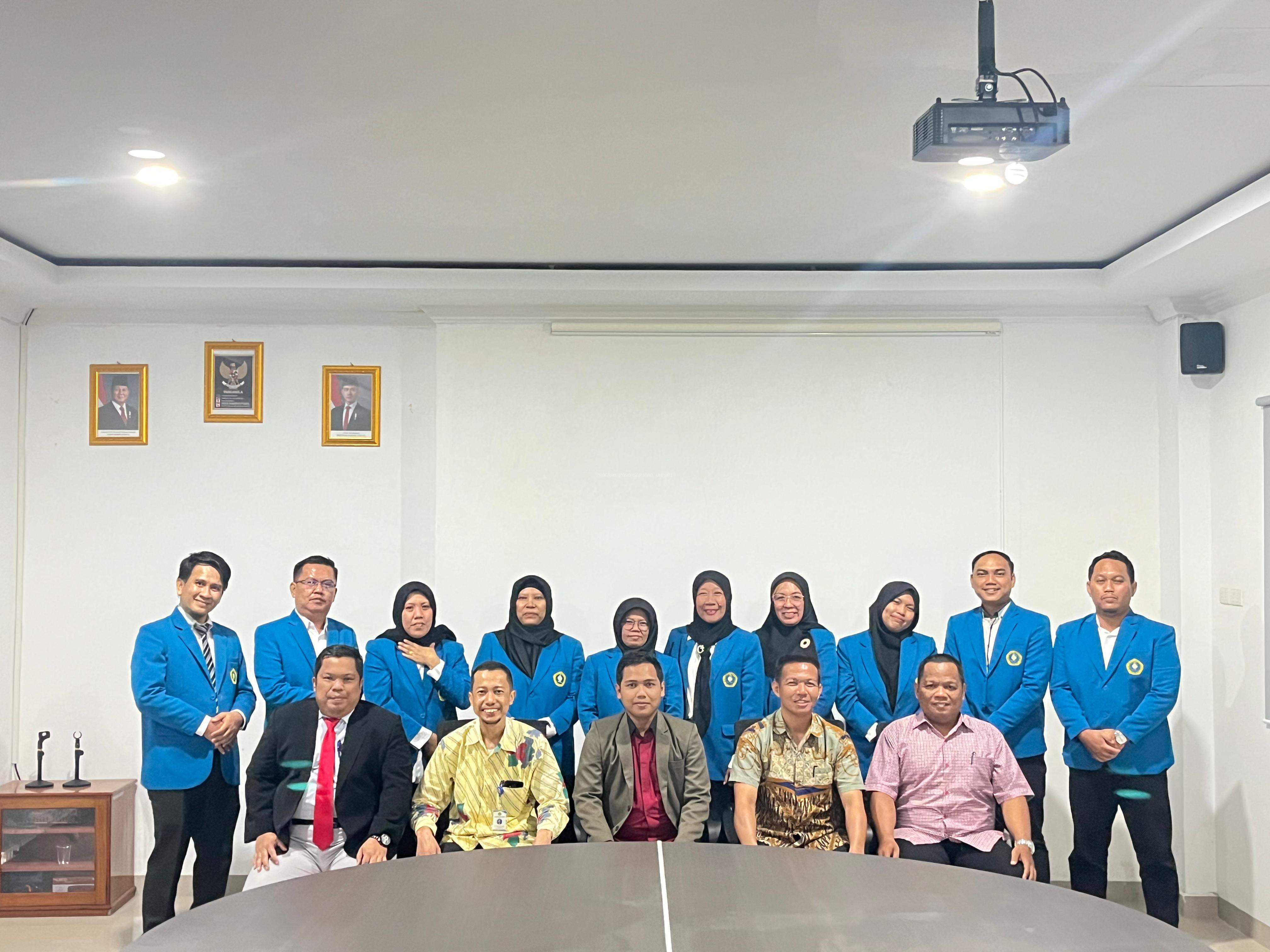 Perdana Ujian Tesis Magister Pedagogi Pascasarjana UNPARI