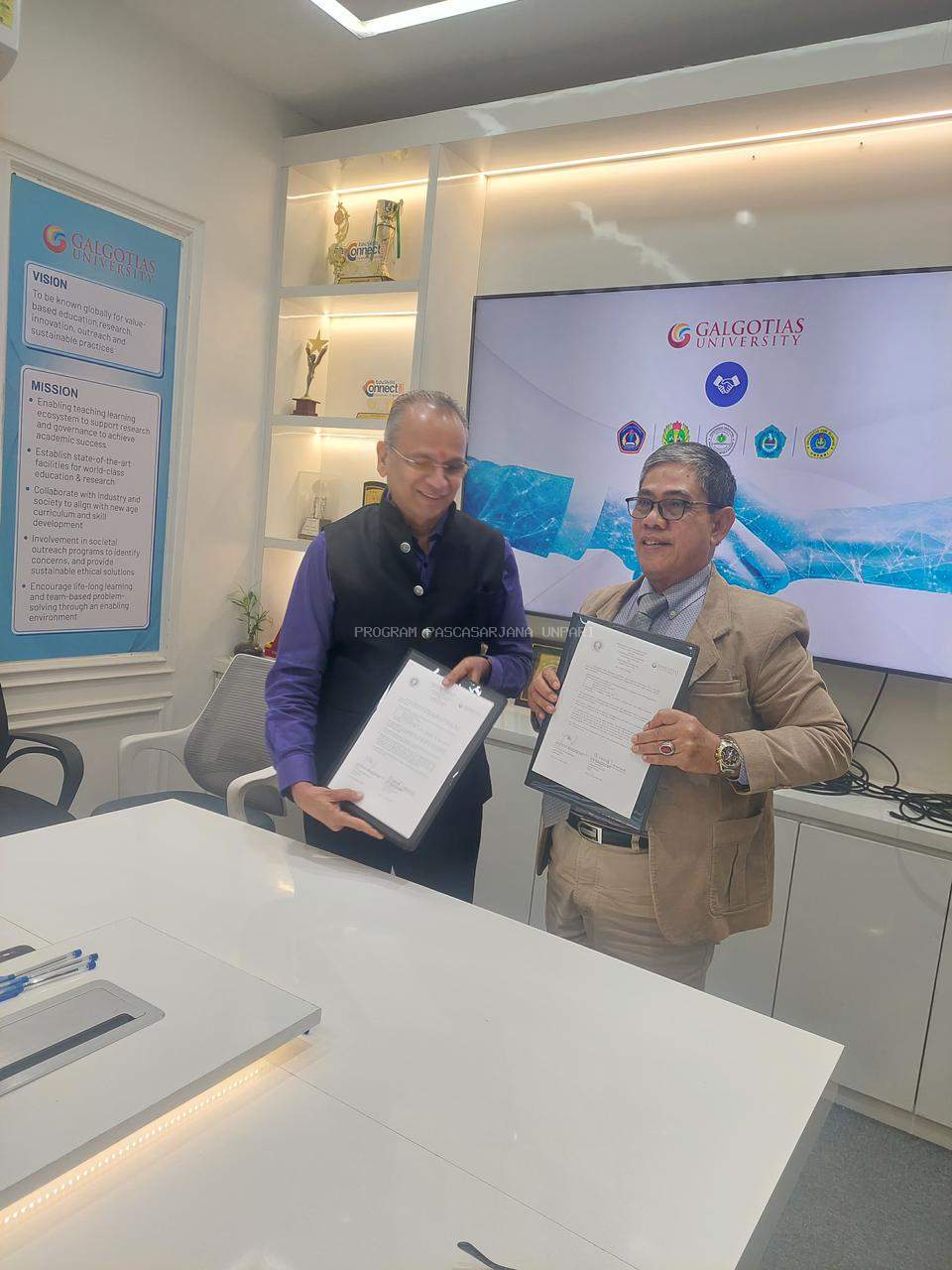 UNIVERSITAS PGRI SILAMPARI TANDATANGANI MoU DENGAN GALGOTIAS UNIVERSITY INDIA, DI SHARDA UNIVERSITY